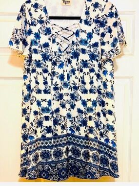 Show Me Your MuMu Blue floral Woman’s Dress small